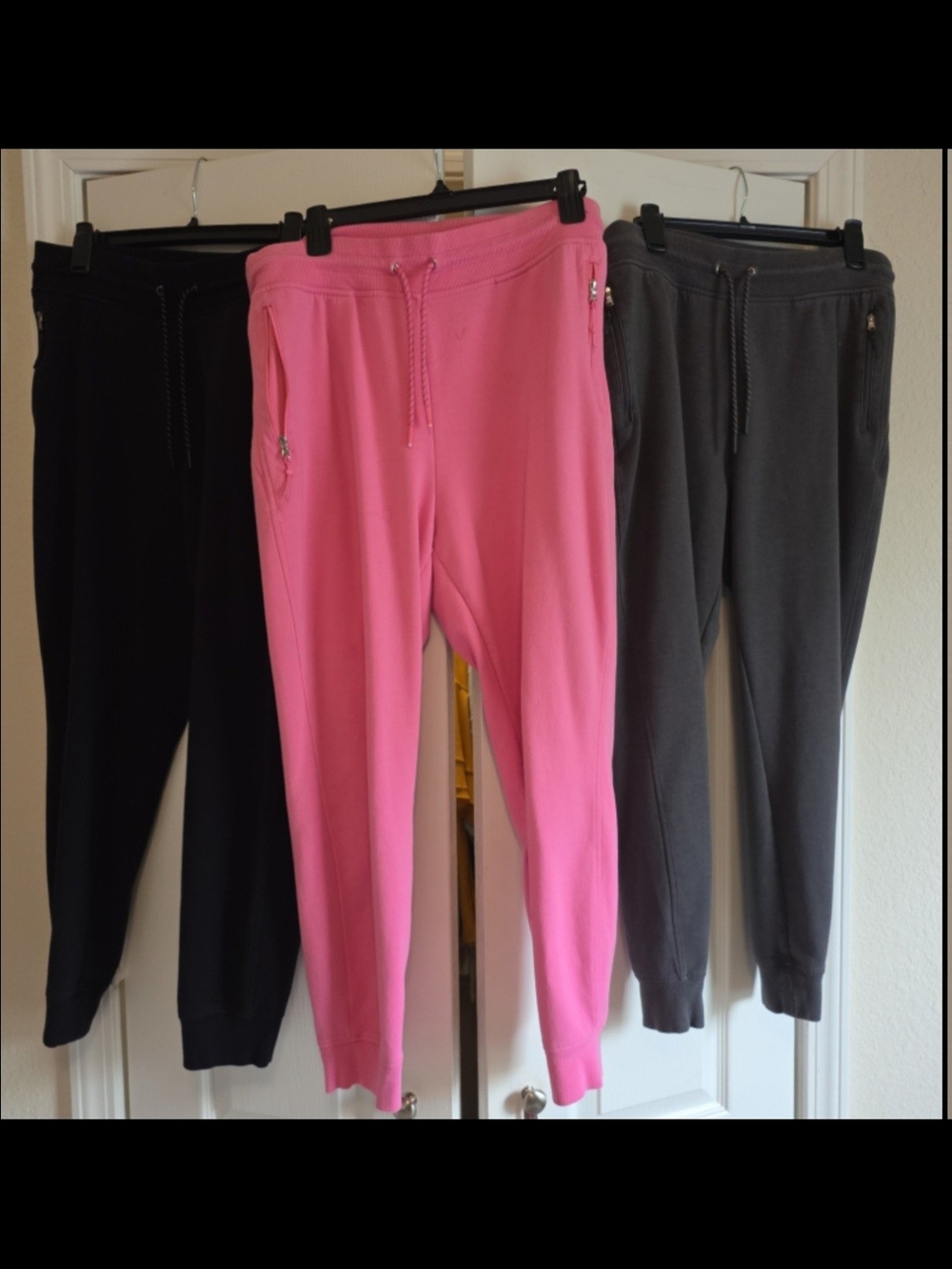 Old Navy Women's Jogger Sweatpants Lot of 3 – Size Large
